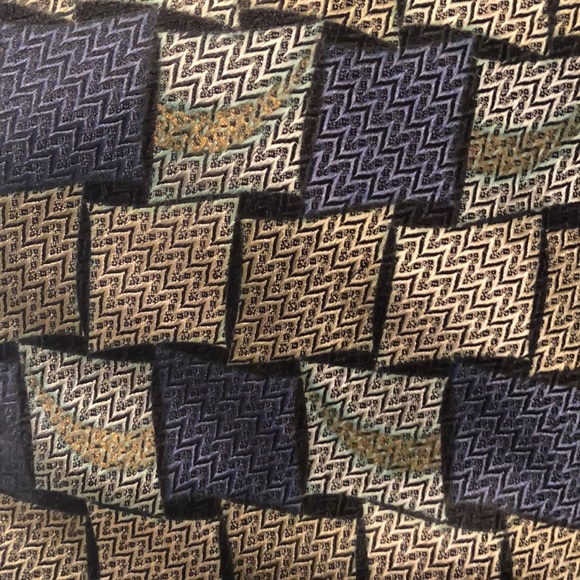 Business ties - Picture 3 of 4